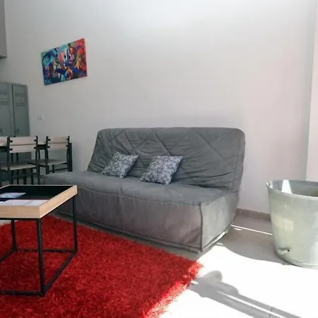 Hotel Sous Les Pins 4*