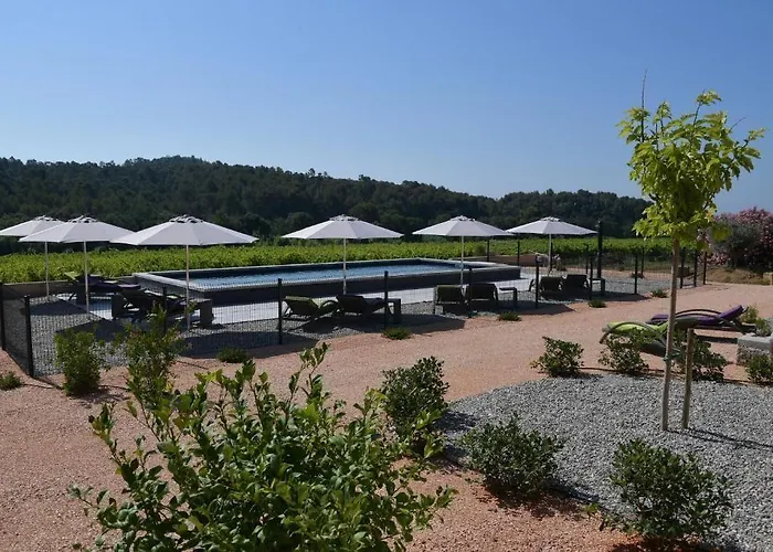 Sous Les Pins Hotel 4*